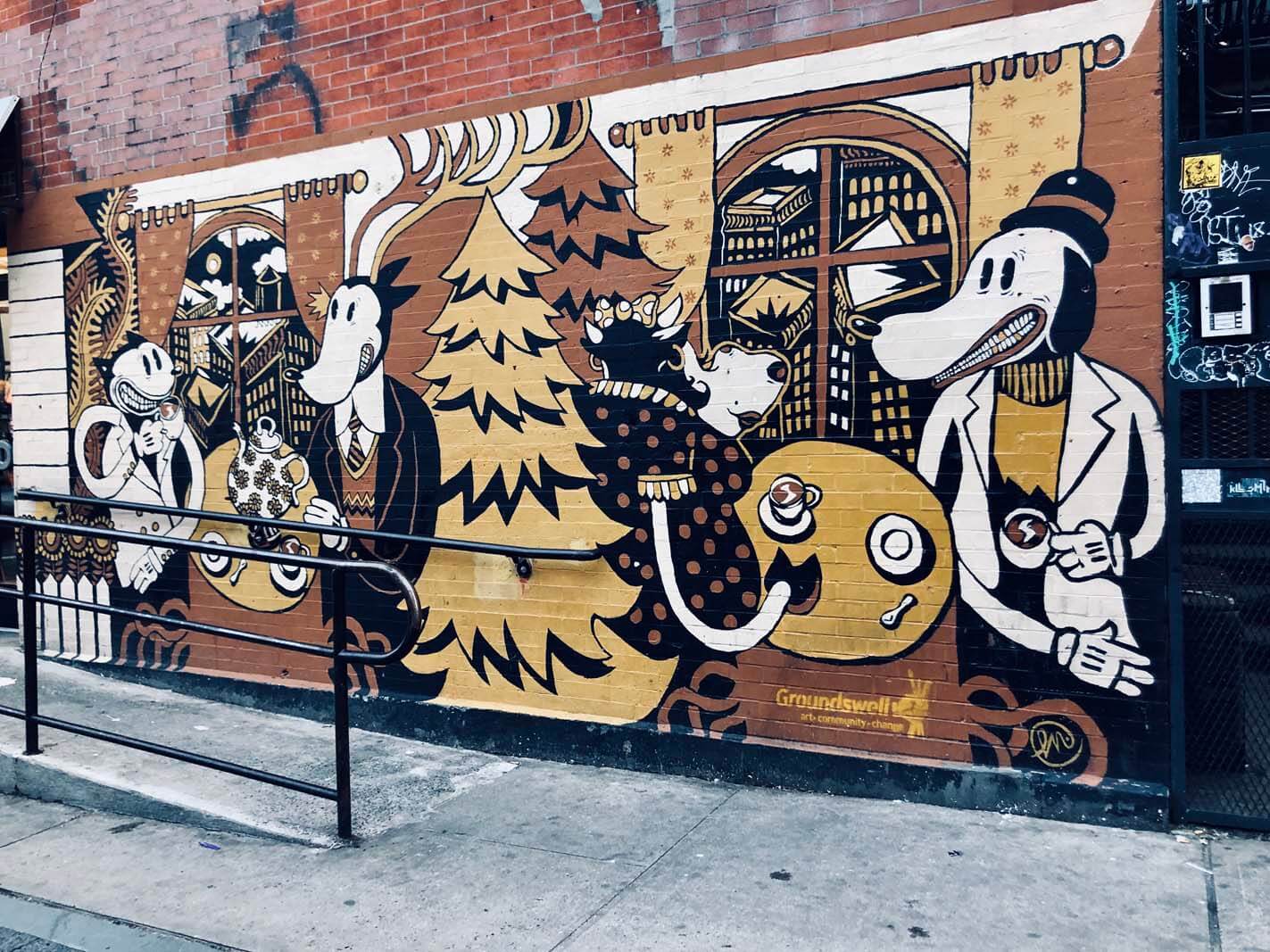  mural de Dunkin Donuts en Williamsburg por Groundswell