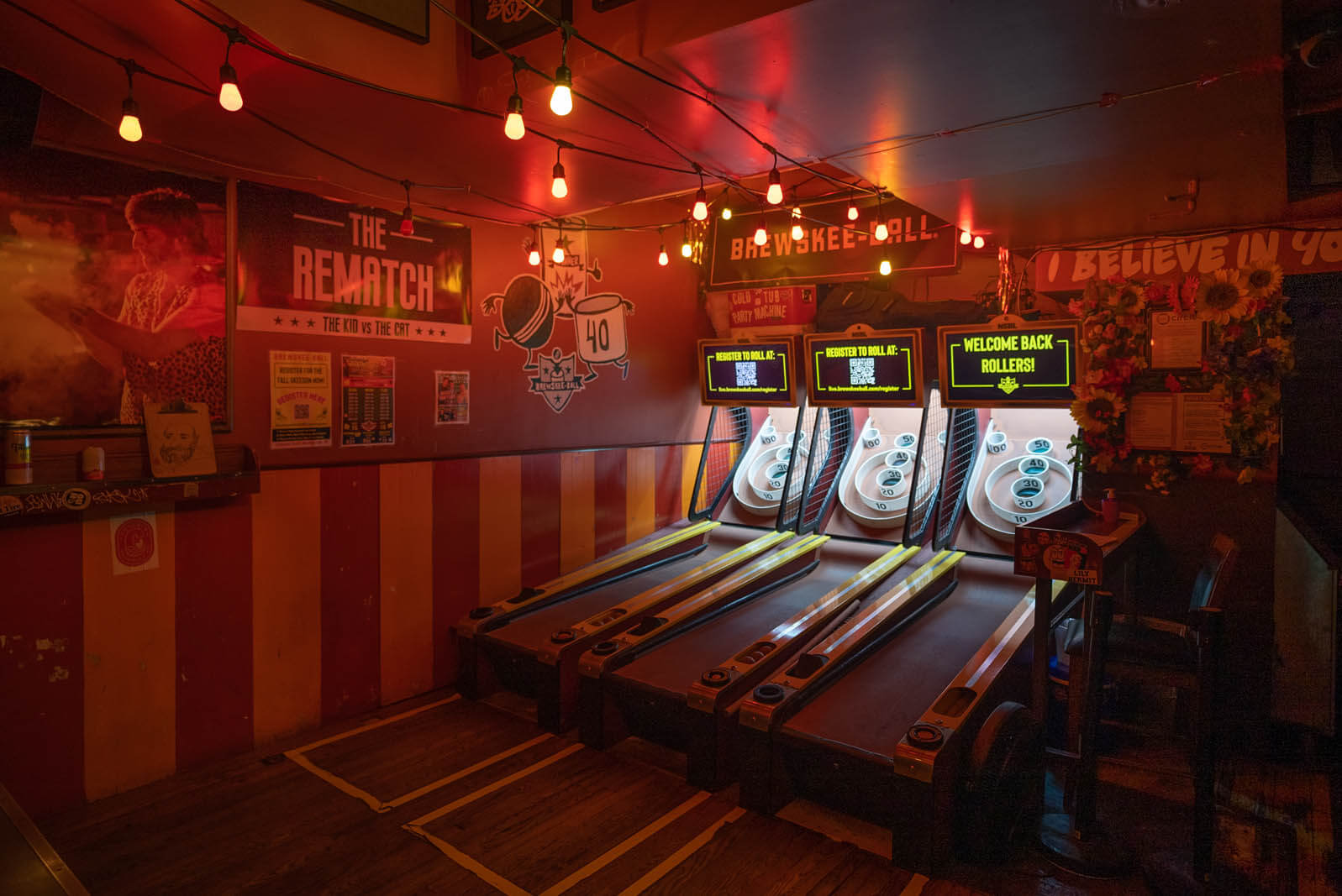 Williamsburg Full Circle Bar and SKEEBALL bar in Brooklyn