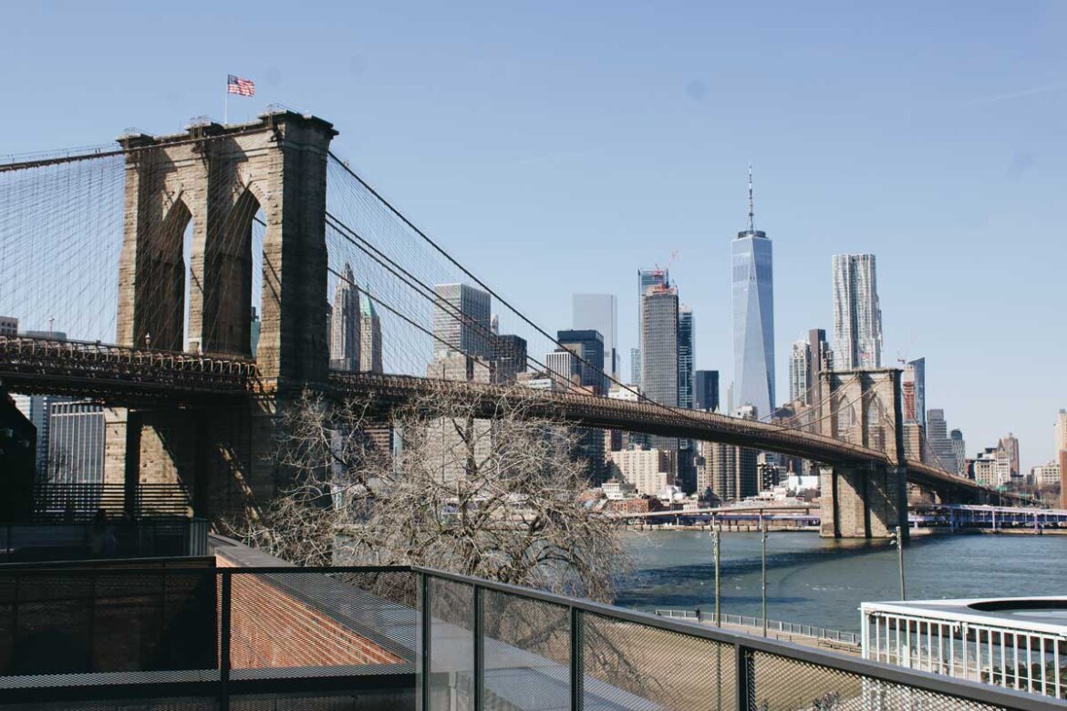 Best DUMBO Restaurants with a View - Your Brooklyn Guide