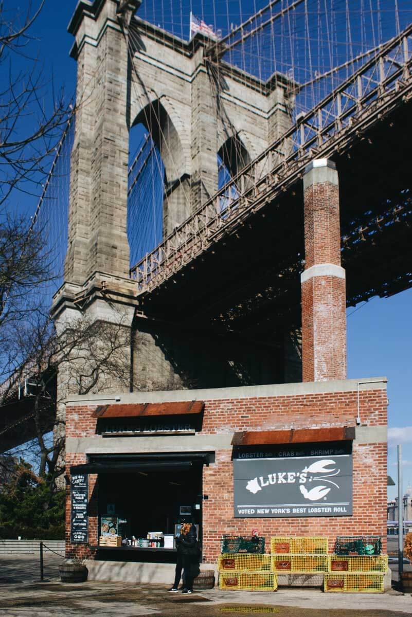 Lukes-Lobster-under-Brooklyn-Bridge-in-DUMBO