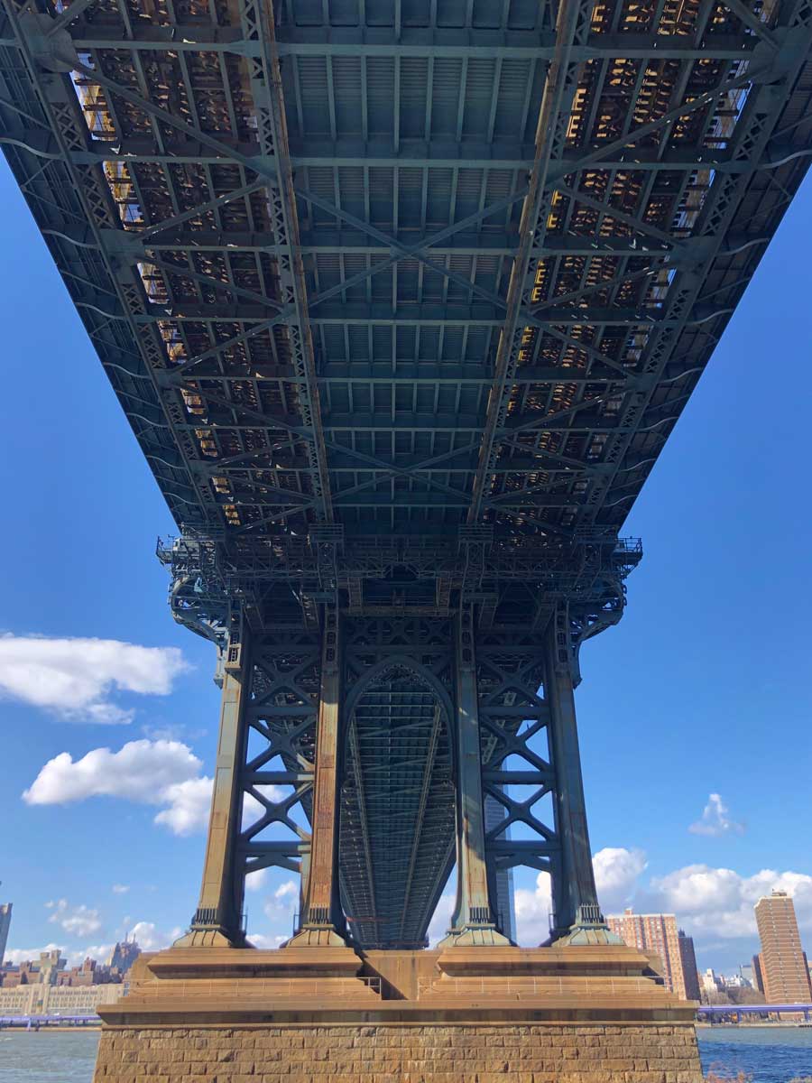 Under-the-Manhattan-Bridge-in-DUMBO