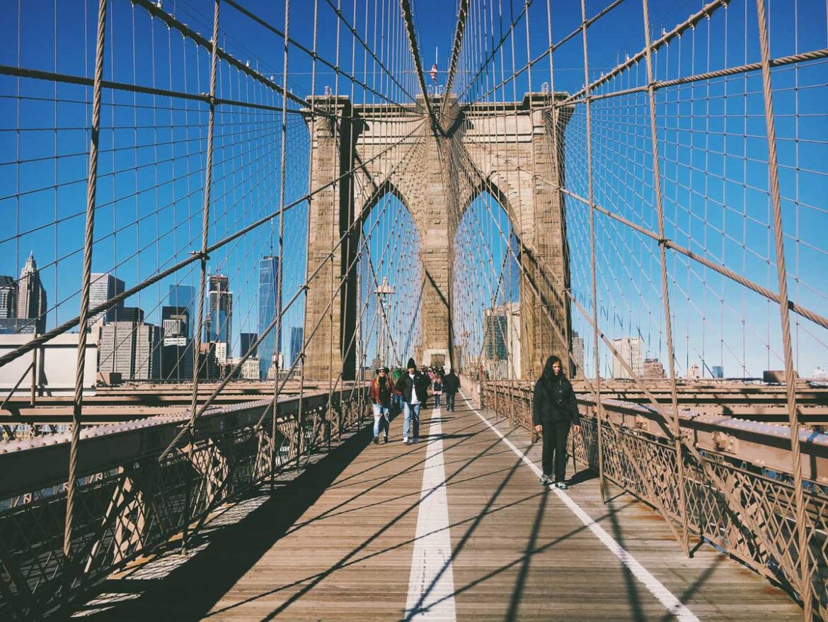 Walking The Brooklyn Bridge (Easy To Follow Local's Guide + Tips ...