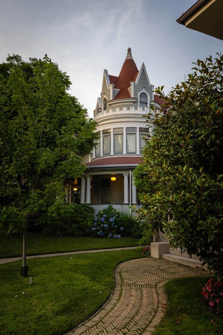 Gorgeous mansion in Ditmas Park in Brooklyn