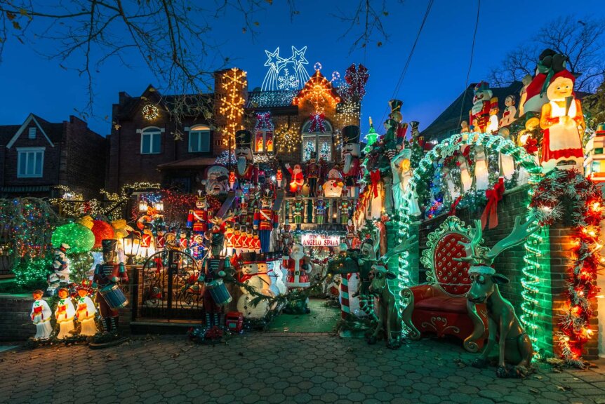 Lucy Spata house at christmas in dyker heights in brooklyn