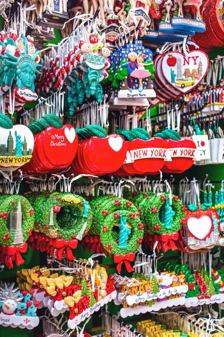 25+ Festive New York City Christmas Ornaments