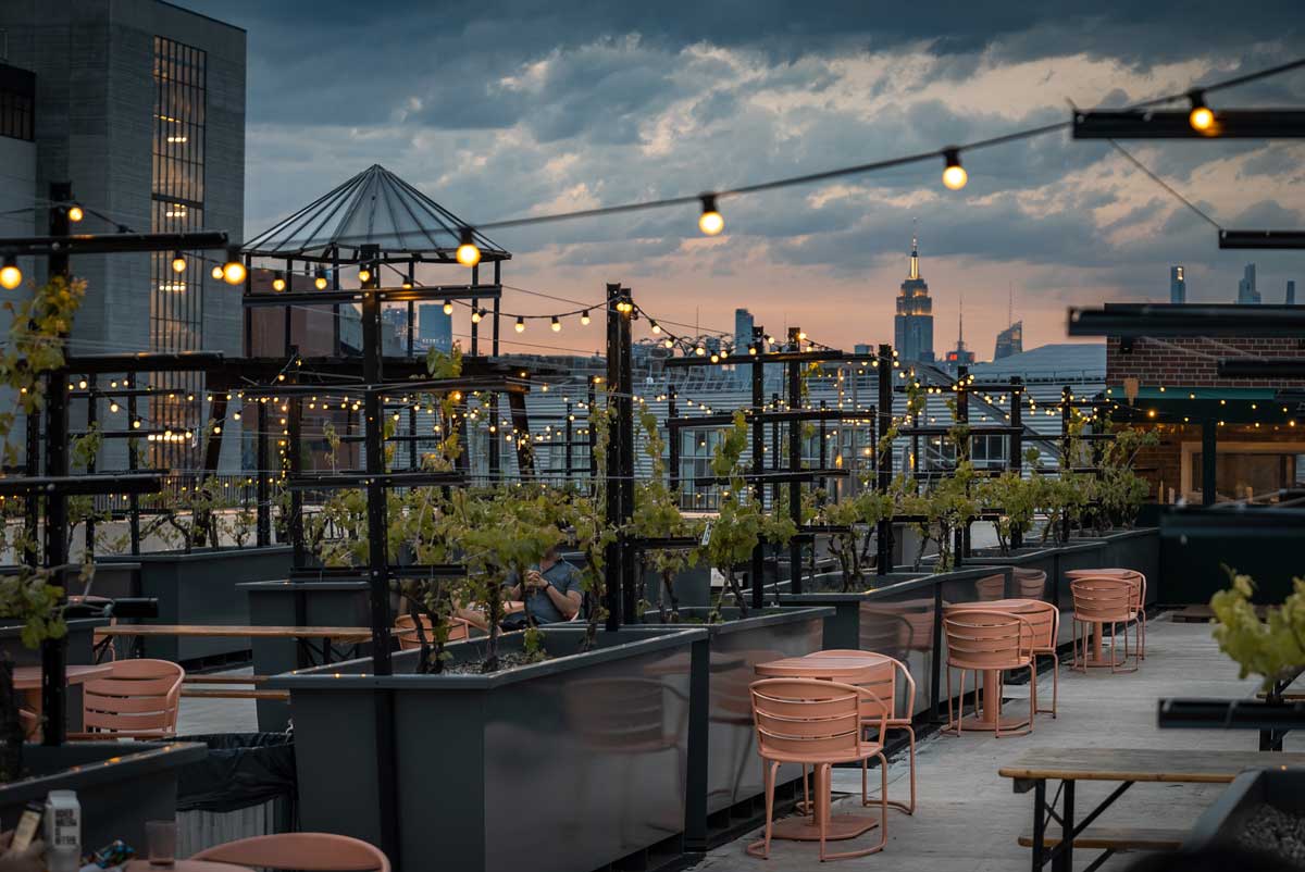 Best Rooftop Bars In Dumbo With Amazing Views! - Your Brooklyn Guide