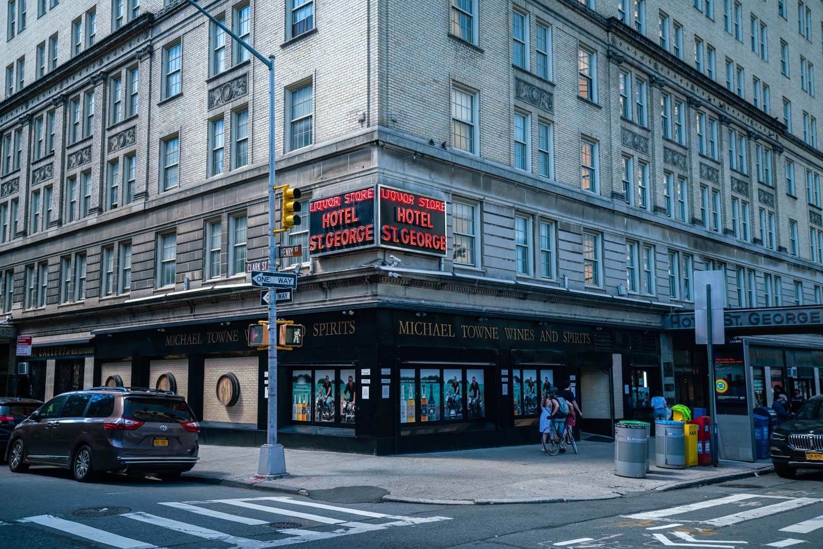 Hotel St George in Brooklyn Heights