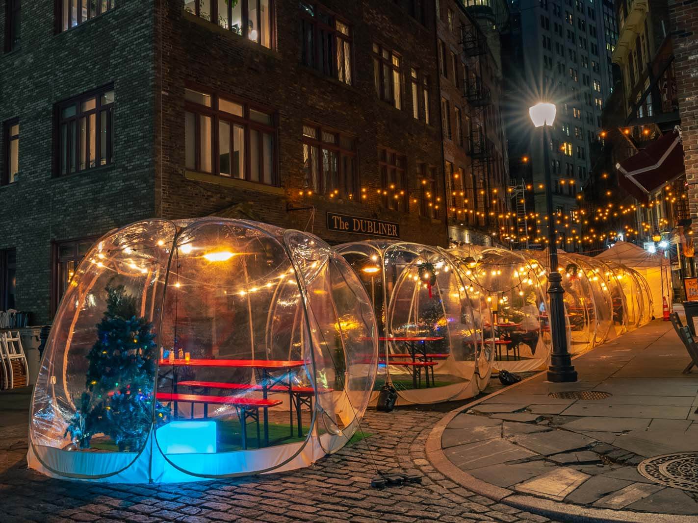 Stone Street winter outdoor dining in NYC
