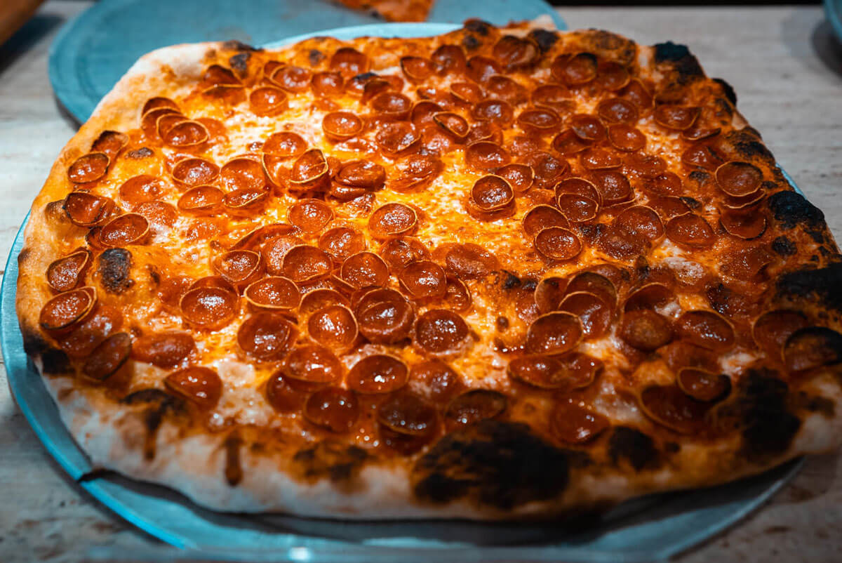 Manhattan Pizza Place, Best pizza food