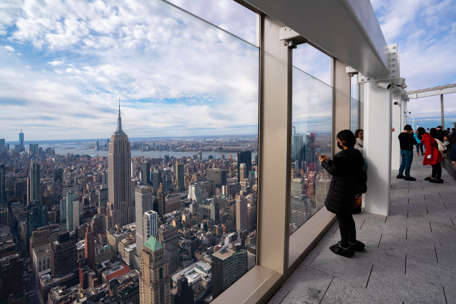 outdoor skydeck at summit one vanderbilt in nyc