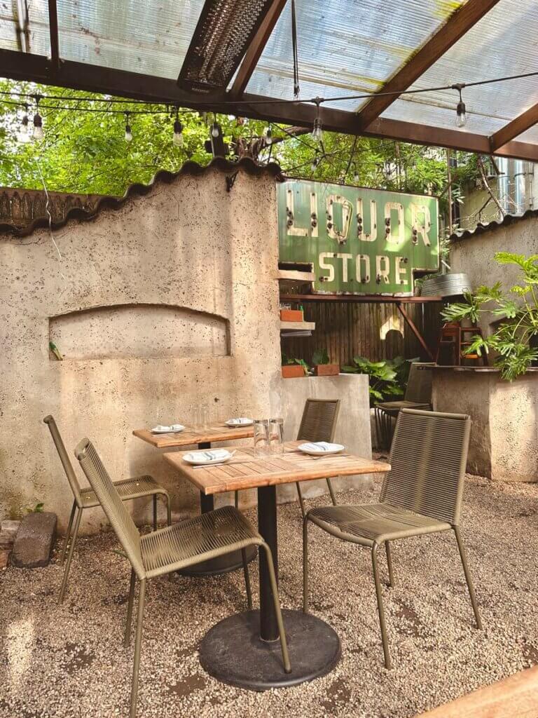 outdoor-patio-seating-at-Colonia-Verde-in-Fort-Greene-Brooklyn