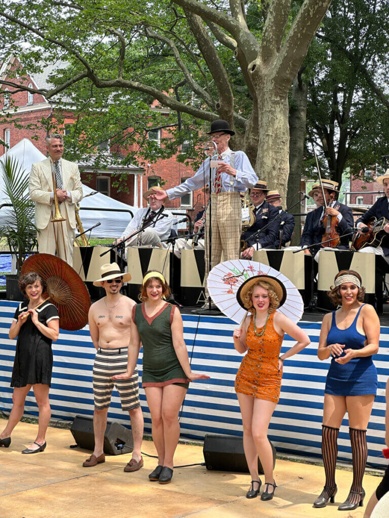 Bathing-Beauties-contest-at-the-Governors-Island-Jazz-Age-Lawn-Party-in-NYC