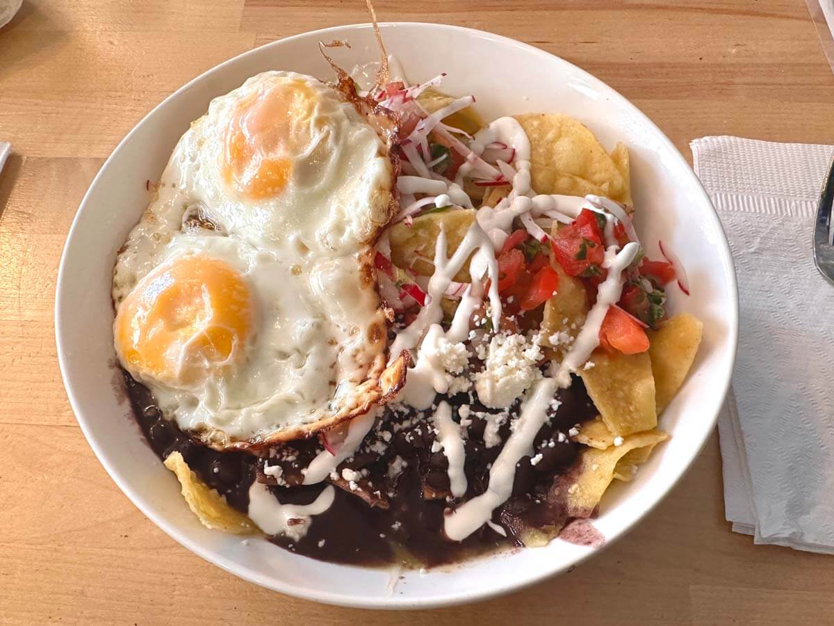 chilaquiles-for-brunch-in-carroll-gardens-from-bar-bruno