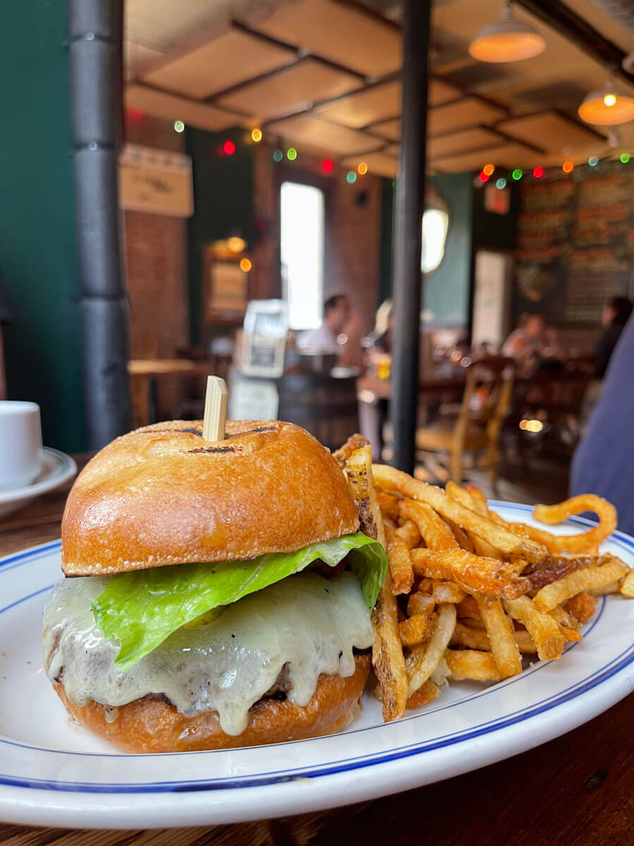 The-burger-at-Double-Windsor-in-Windsor-Terrace-Brooklyn