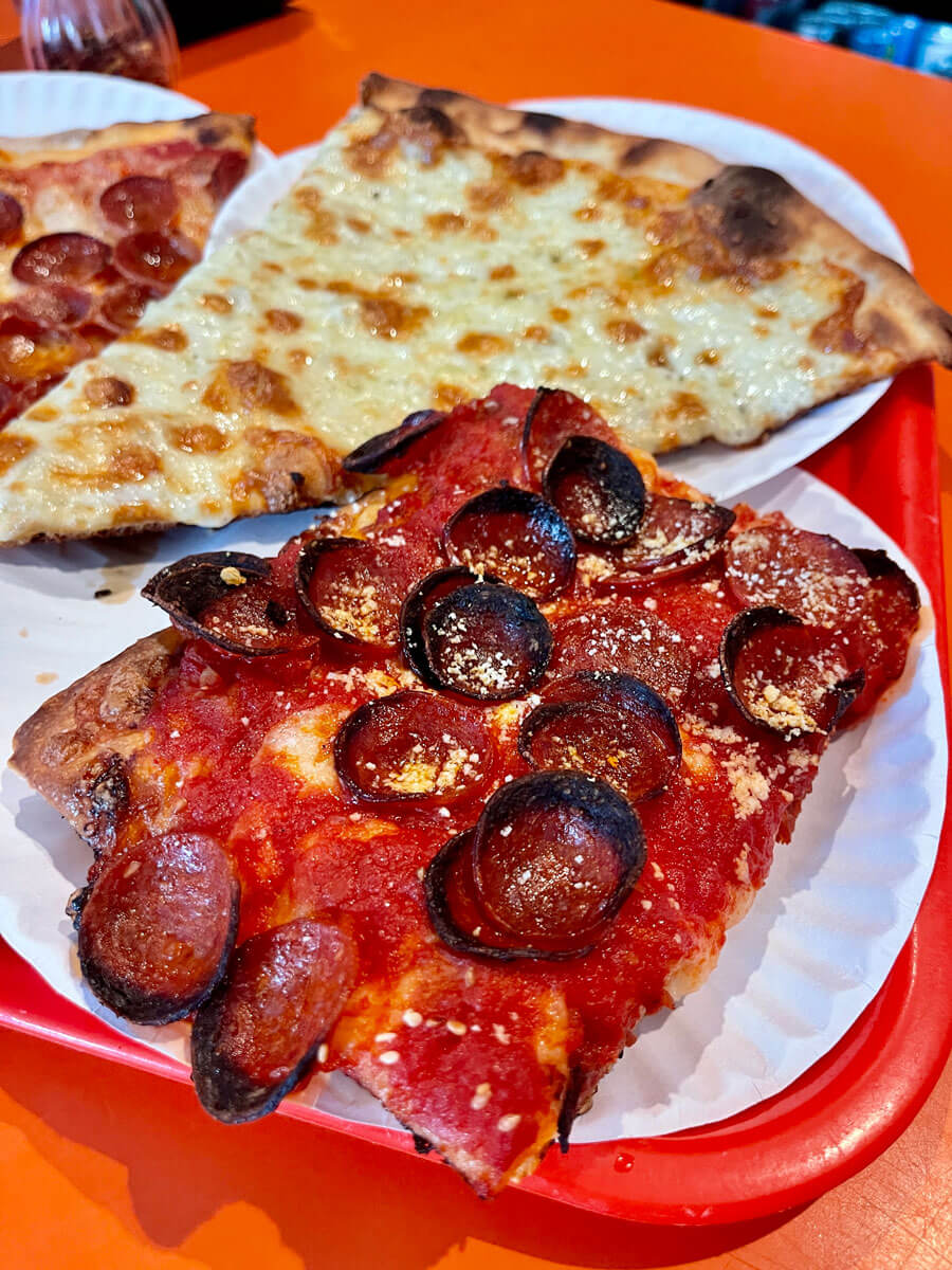 Paulie-Gee's-pizza-in-Greenpoint-Brooklyn