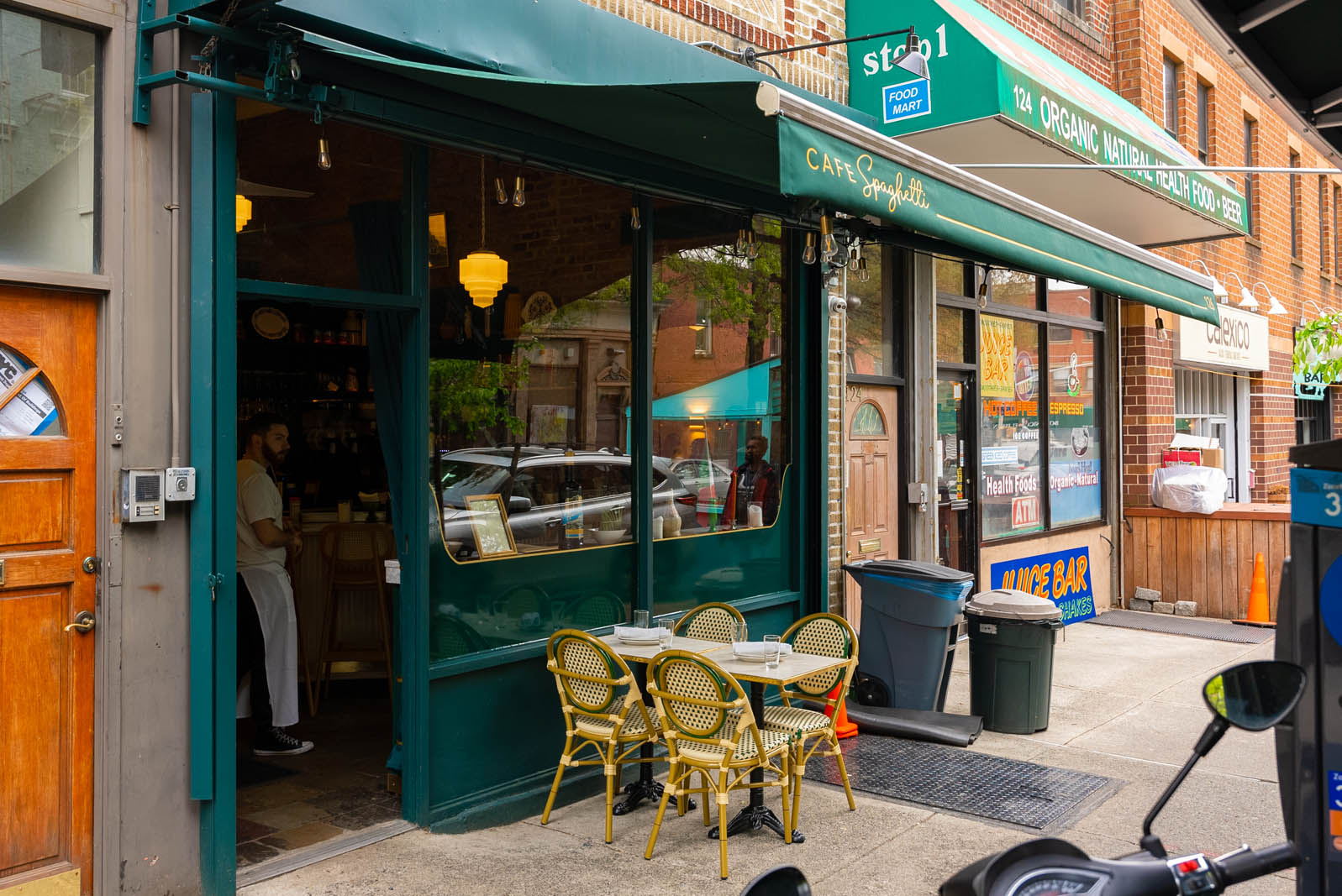 Cafe Spaghetti in Columbia Waterfront Brooklyn