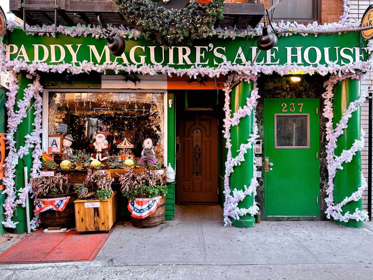 Paddy-McGuires-Ale-House-in-Gramercy-decorated-for-Christmas-in-New-York-City