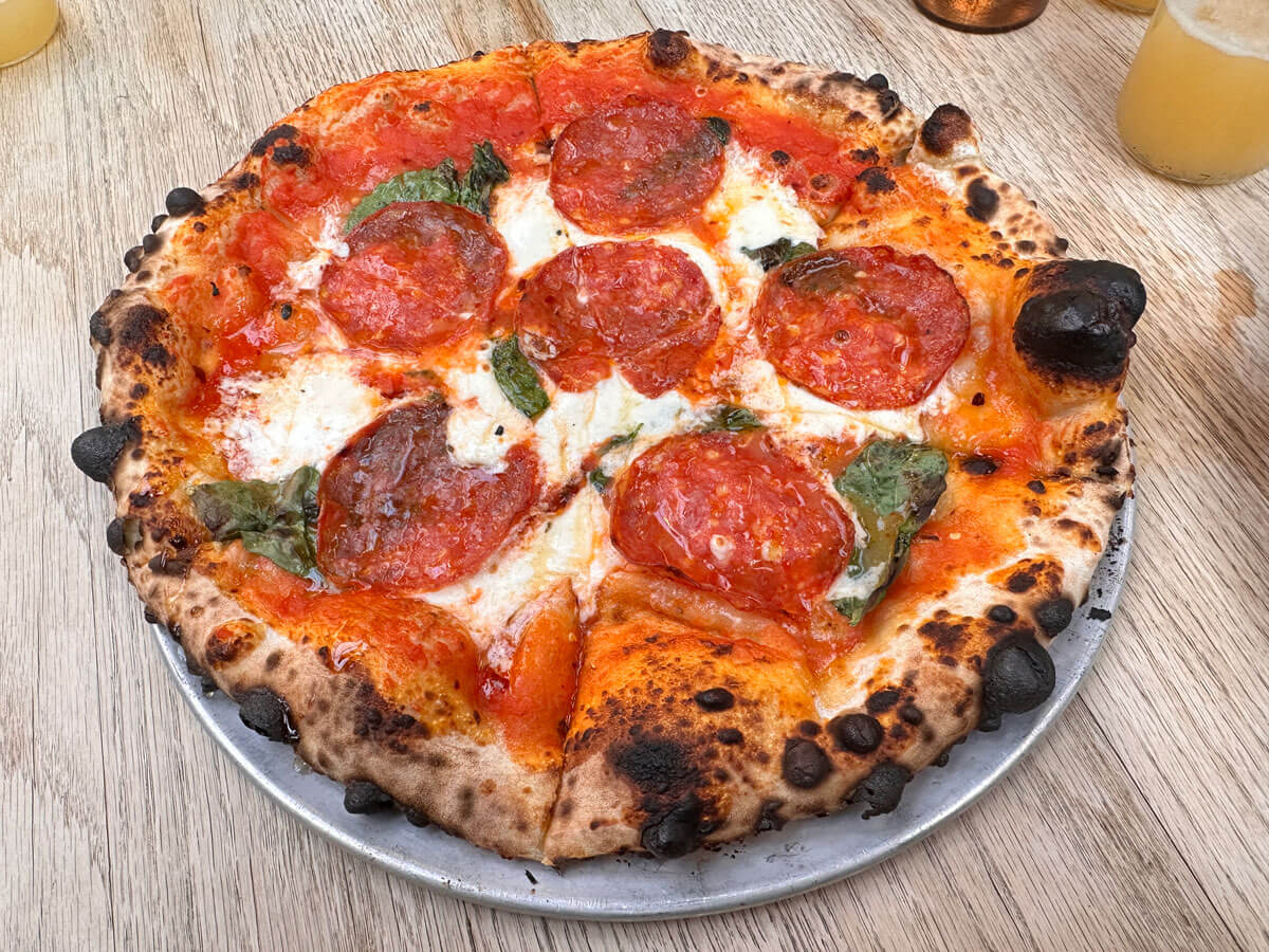 Robertas-Pizza-in-Bushwick-Brooklyn