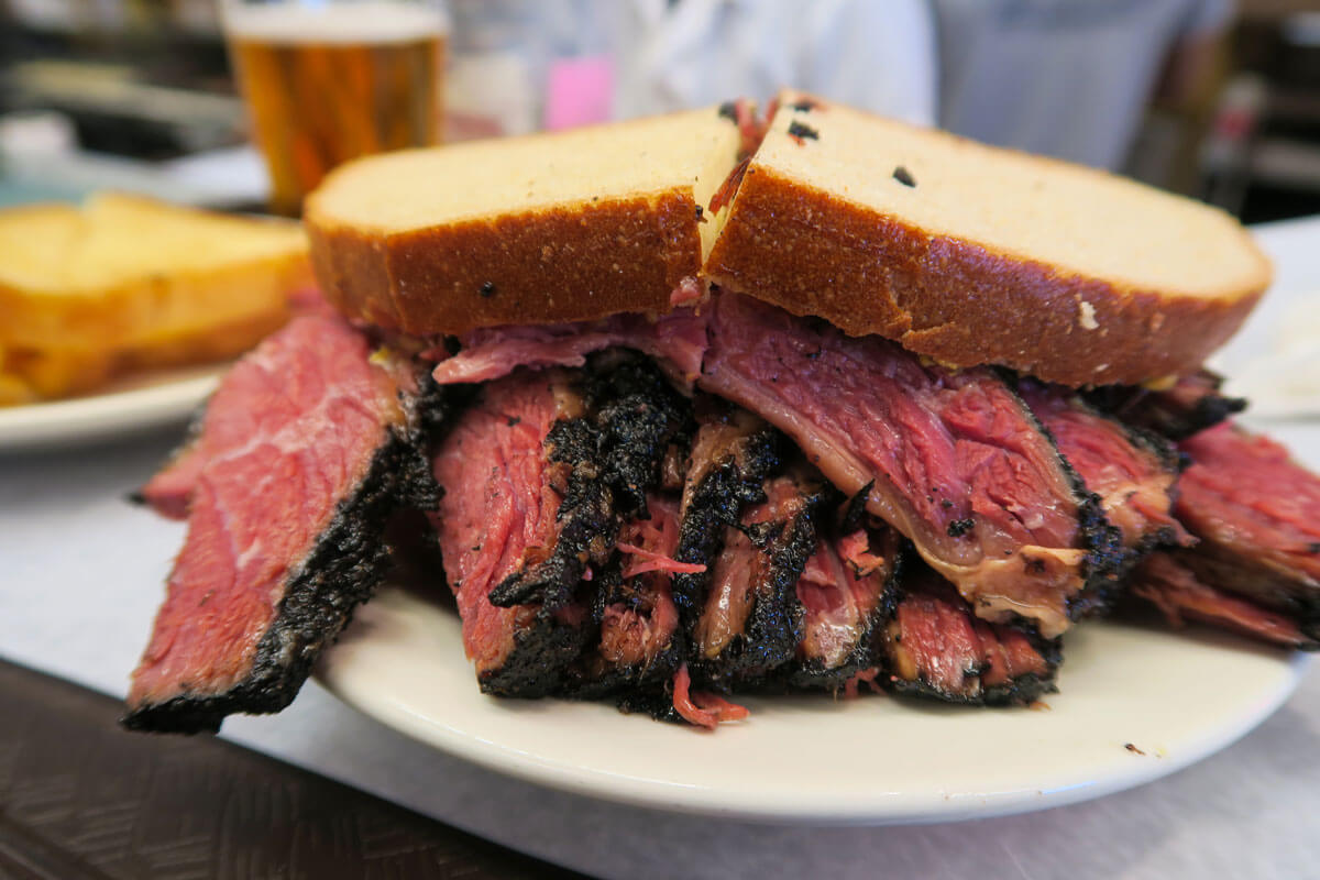 iconic-pastrami-sandwich-from-Katz-Delicatessen-in-NYC