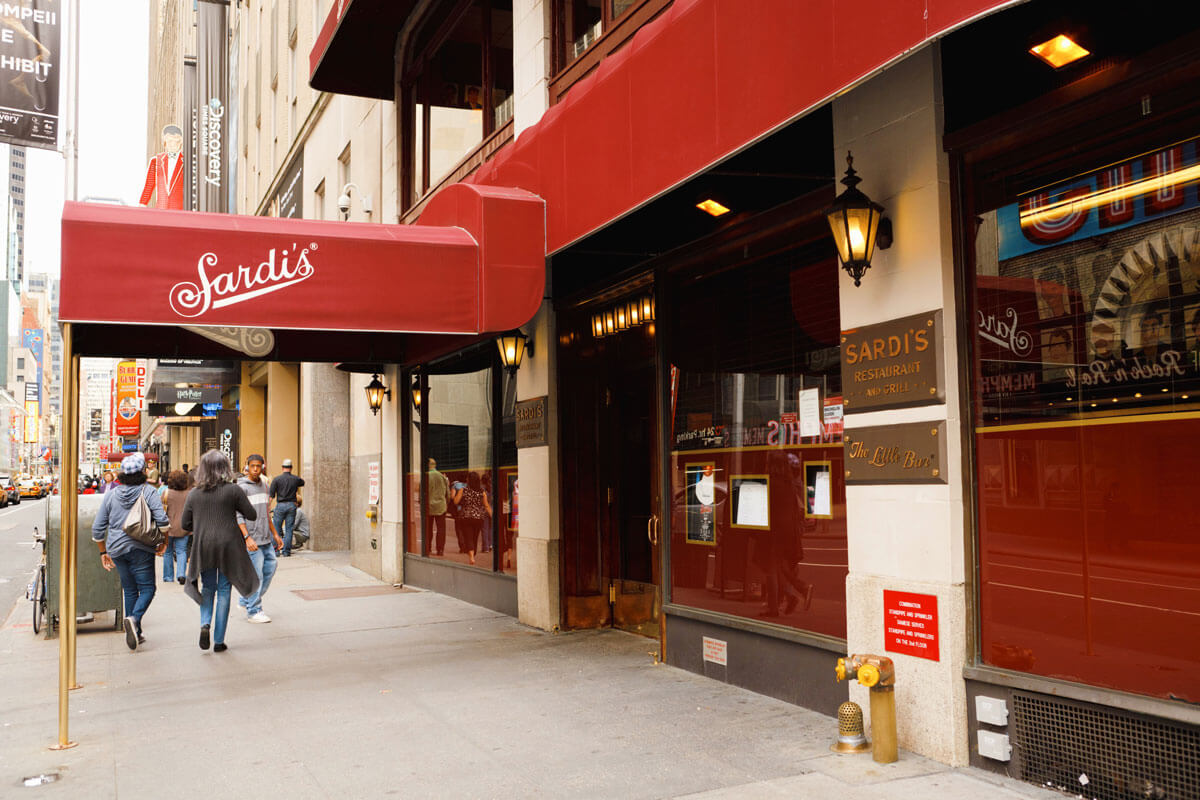 Sardi's-Restaurant-one-of-the-best-broadway-restaurants-in-nyc